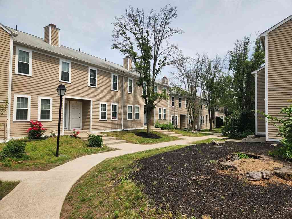 Condo For Rent - 129 Lowell Street #4<br/> Peabody, MA 01960