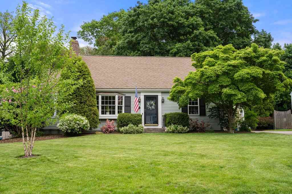 Homes For Sale - 15 Killeen Road<br/> Walpole, MA 02032