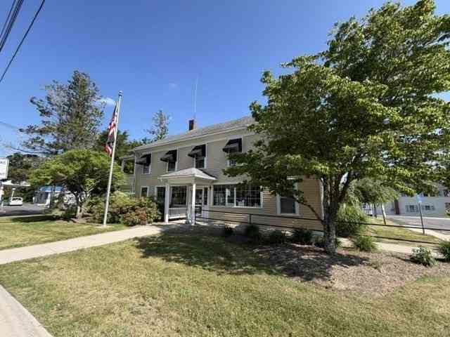 Apartment For Rent - 1 Main St #2B<br/> Hampden County, Brimfield, MA 01010