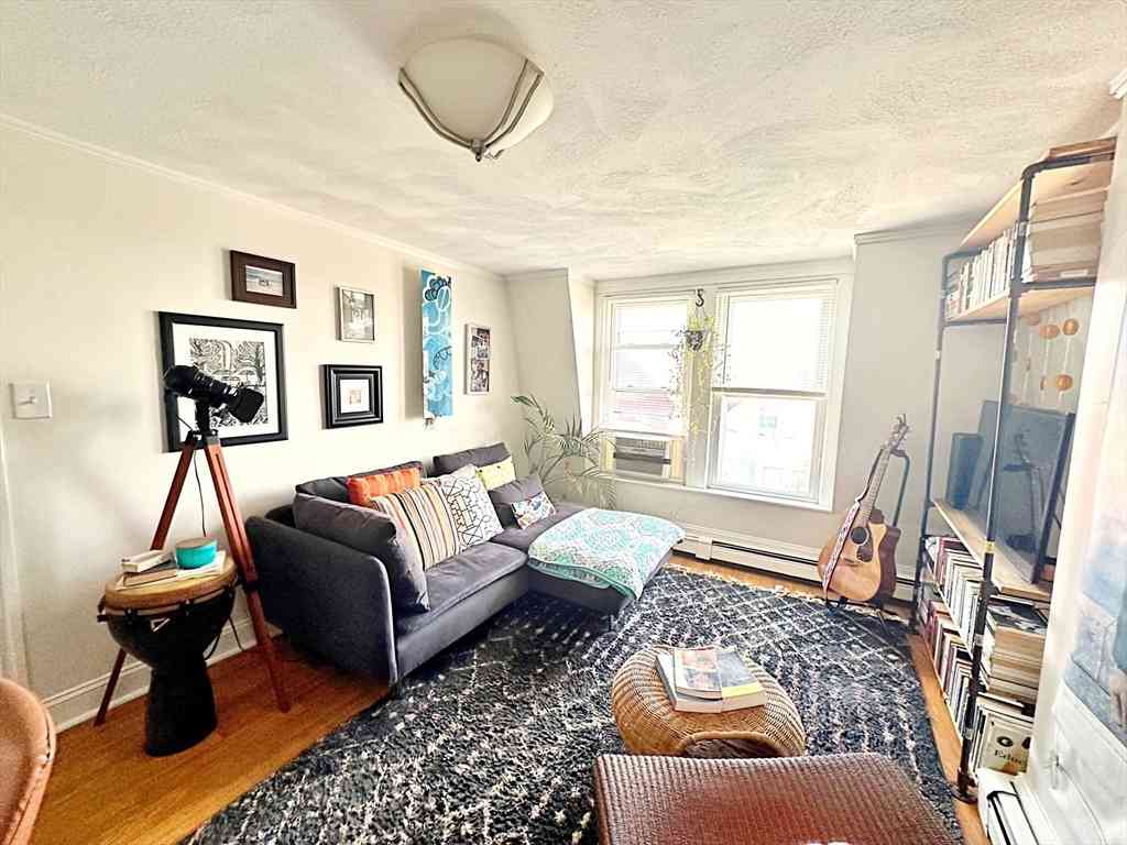 Apartment For Rent - 242 Princeton St #3<br/> Boston, MA 02128
