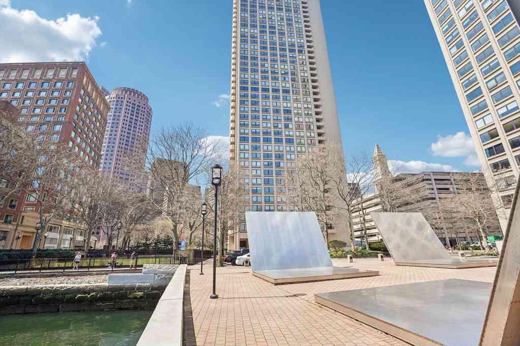 Condo For Rent - 65 E India Row #PHE<br/> Boston, MA 02110