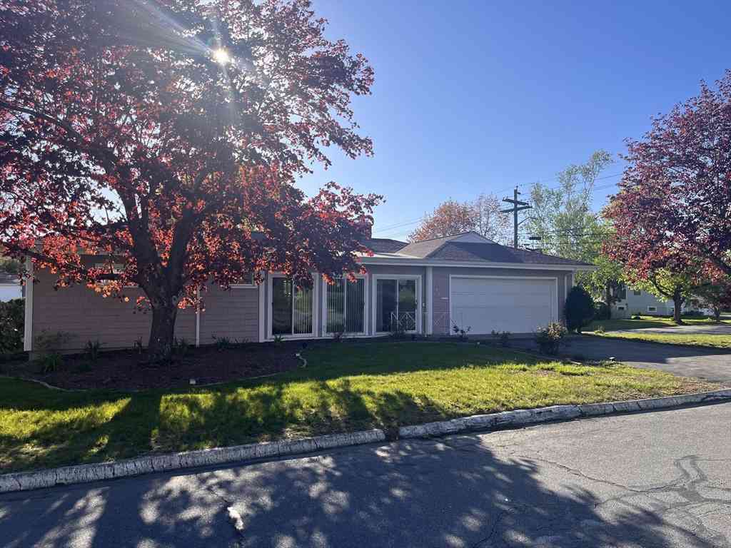 Homes For Sale - 245 Cornell St<br/> New Bedford, MA 02740