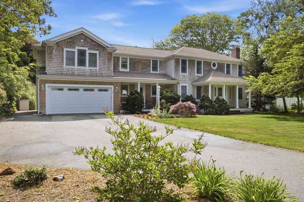 Homes For Sale - 35 Raymond Road<br/> Plymouth, MA 02360