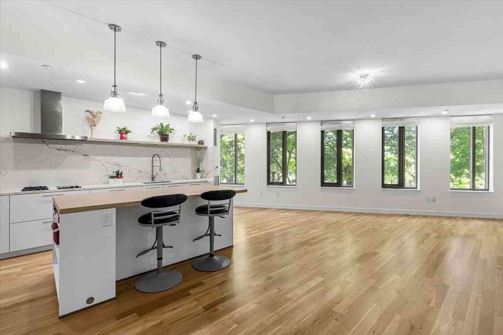 Condo For Rent - 1313 Washington #204<br/> Boston, MA 02118