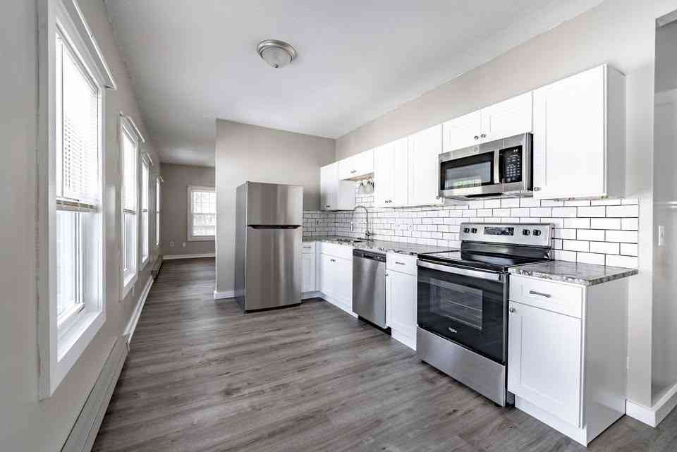 Apartment For Rent - 2170-2176 Main Street #3<br/> Hampden County, Palmer, MA 01080