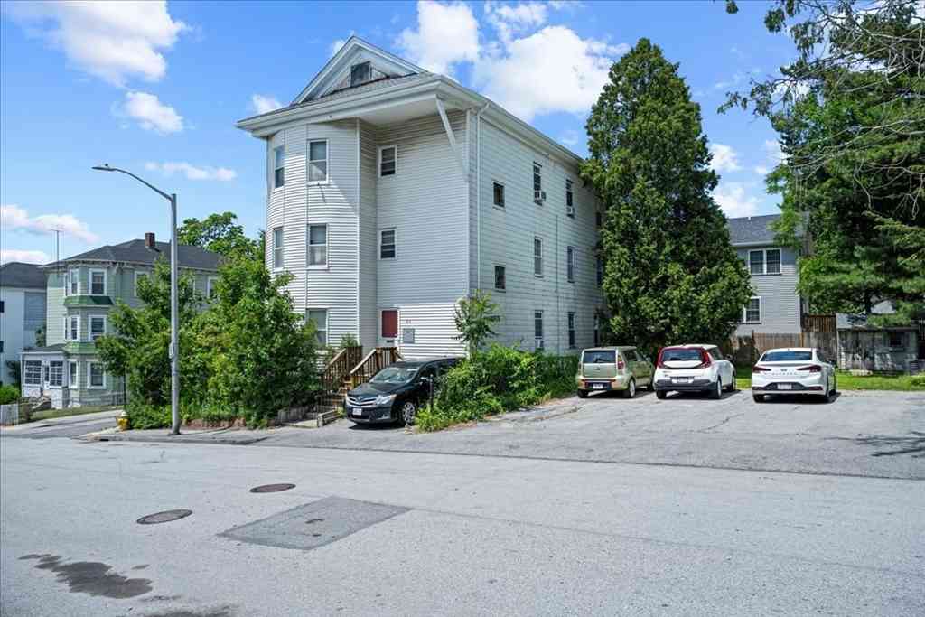 Multifamily For Rent - 60 Esther St<br/> Worcester, MA 01607