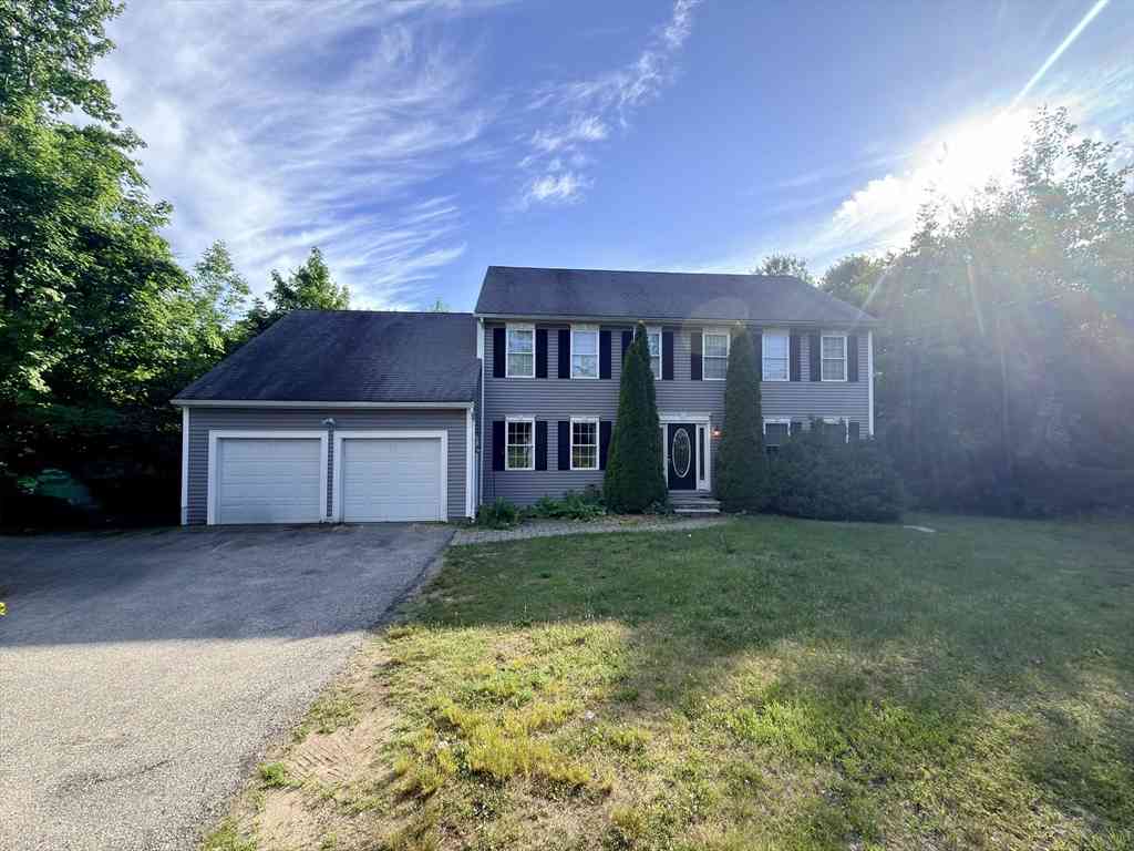 Homes For Rent - 215 Main St<br/> Sturbridge, MA 01566