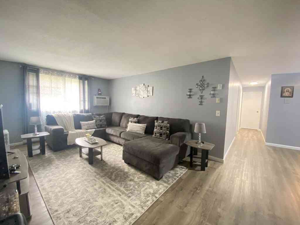 Condo For Sale - 15 Weld Street #24<br/> Framingham, MA 01702