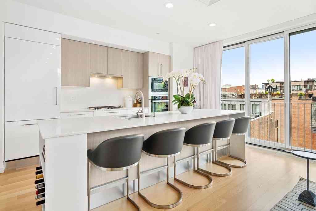 Condo For Sale - 7 East Springfield #5B<br/> Boston, MA 02118