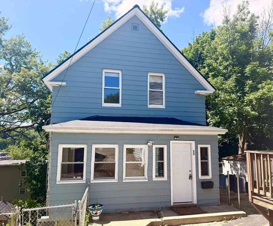 Homes For Rent - 32 Rockland St #32<br/> Fitchburg, MA 01420