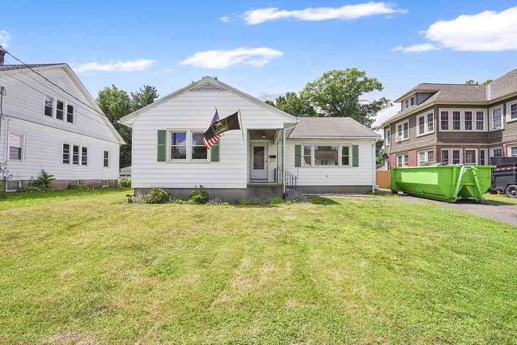 Homes For Sale - 53 Ellerton St<br/> Chicopee, MA 01020