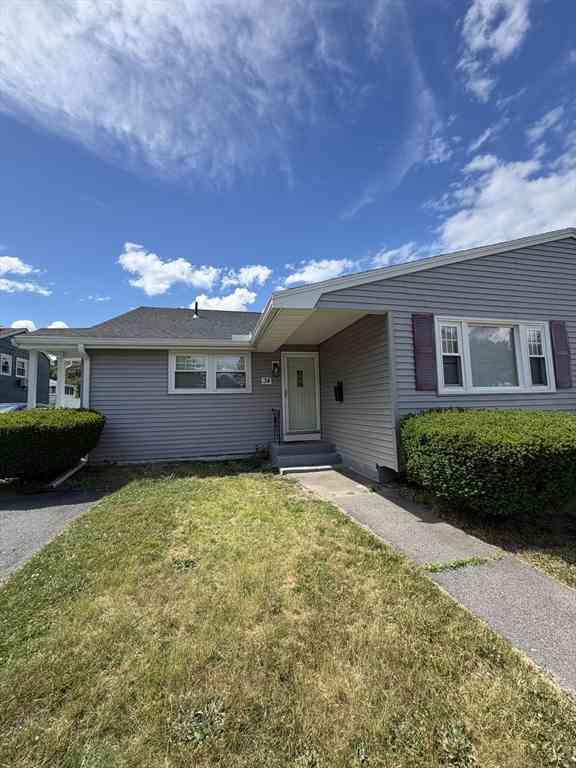 Homes For Rent - 34 Petipas Ln #1<br/> Randolph, MA 02368