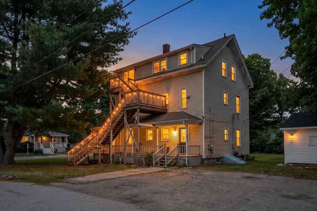 Apartment For Rent - 39 Hope St #1<br/> Bristol County, Attleboro, MA 02730