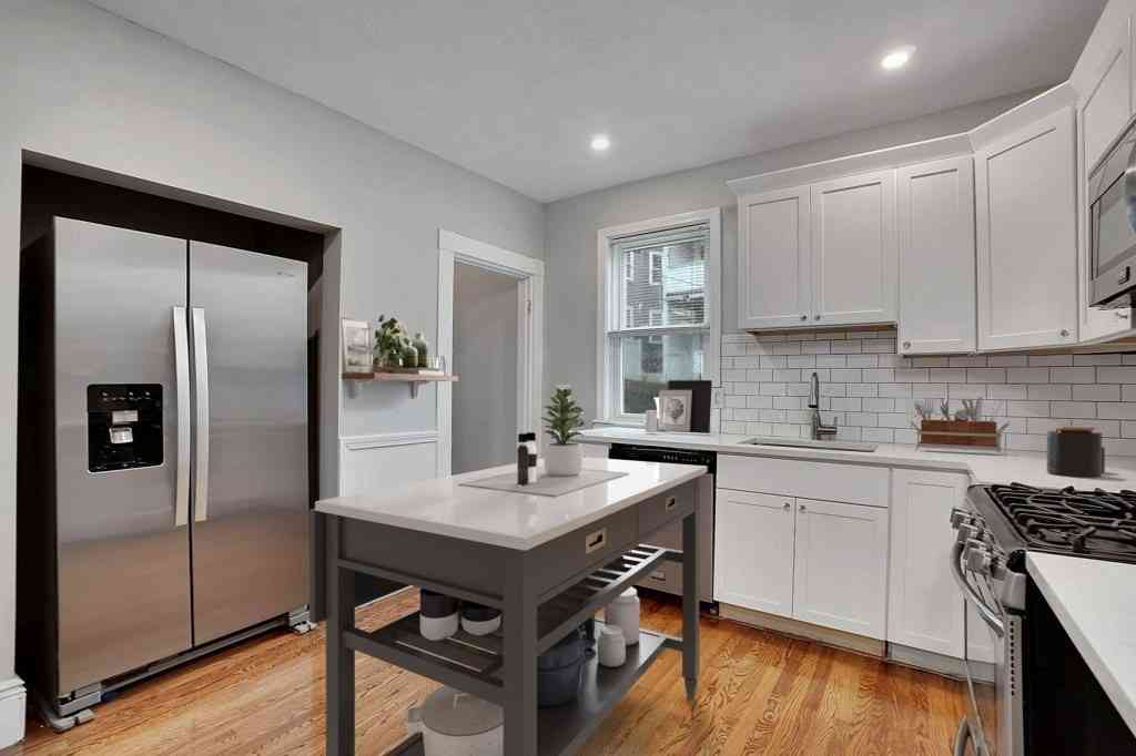 Apartment For Rent - 11 S Munroe Terrace #1<br/> Boston, MA 02122
