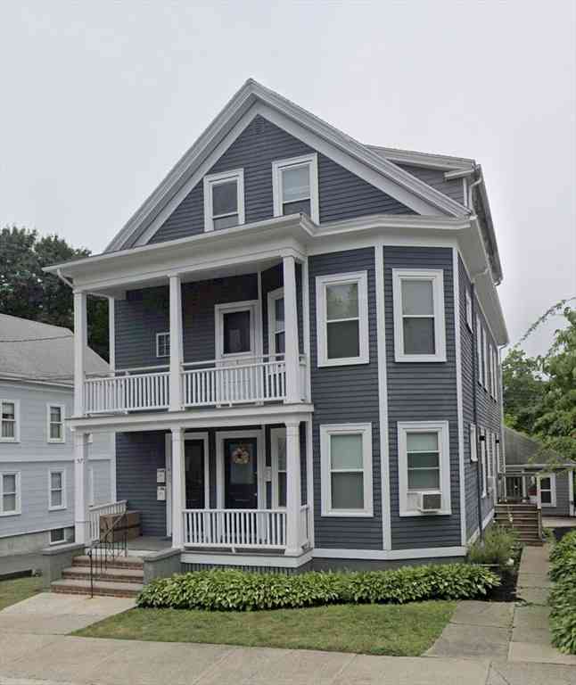 Apartment For Rent - 57-59 Charles St #2<br/> Salem, MA 01970