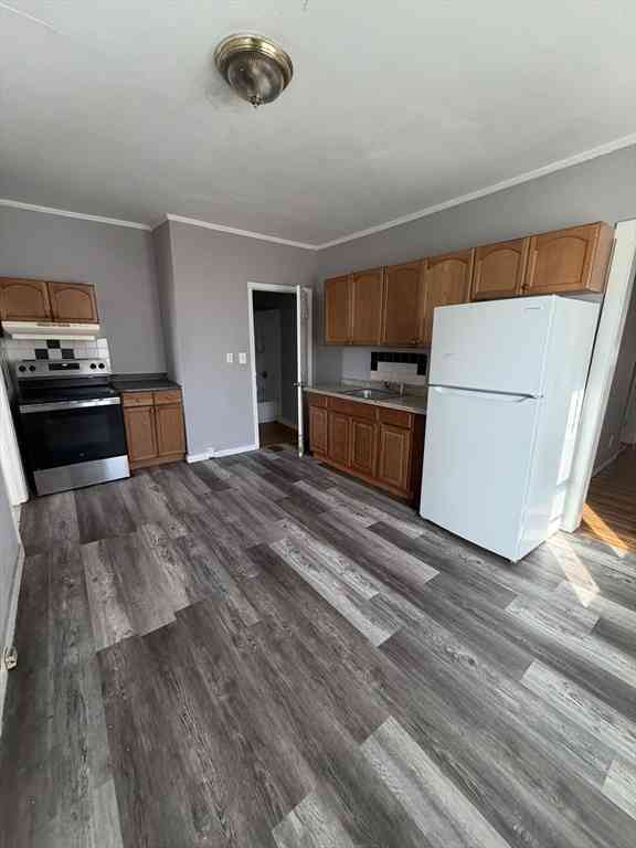 Apartment For Rent - 43 Adams St #2<br/> Lynn, MA 01902