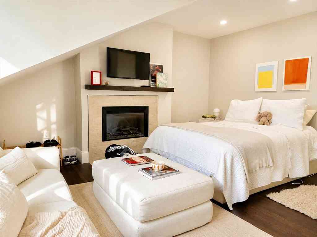 Condo For Rent - 105 Charles Street #6<br/> Boston, MA 02114