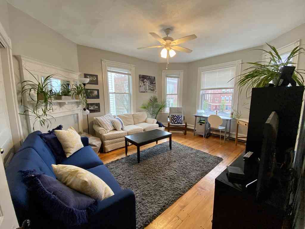 Apartment For Rent - 27 Hurd Road #6<br/> Brookline, MA 02445