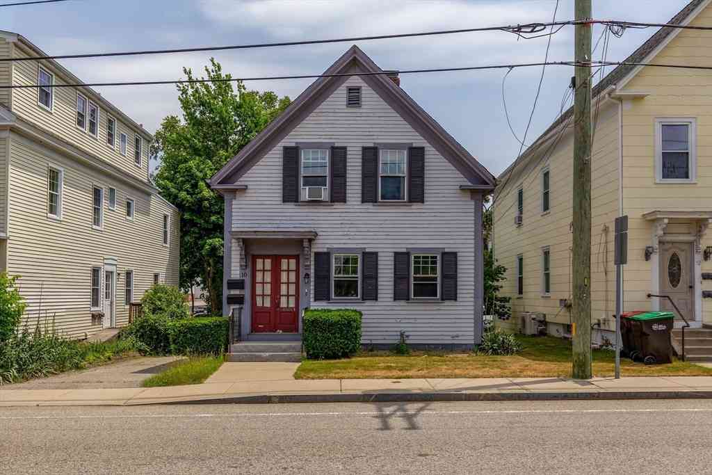 Multifamily For Rent - 10 Samoset St<br/> Plymouth, MA 02360