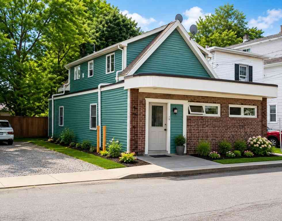 Multifamily For Rent - 12 Linden St<br/> Rockland, MA 02370