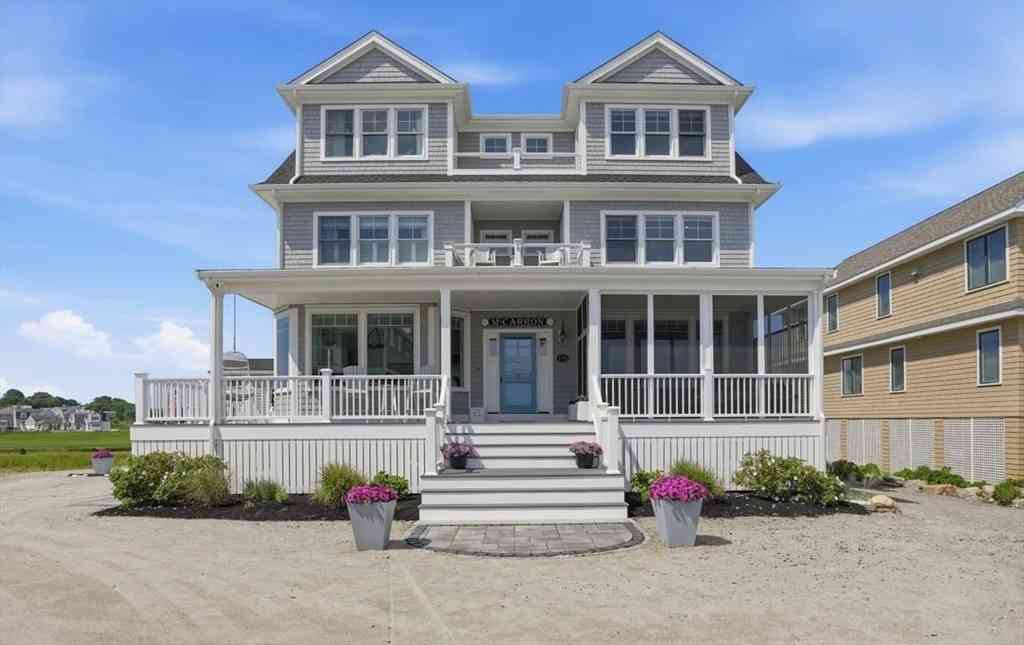 Homes For Sale - 135 Glades Rd<br/> Scituate, MA 02066
