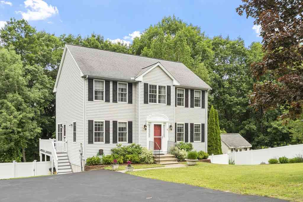 Homes For Sale - 5 Nathan Drive<br/> Clinton, MA 01510
