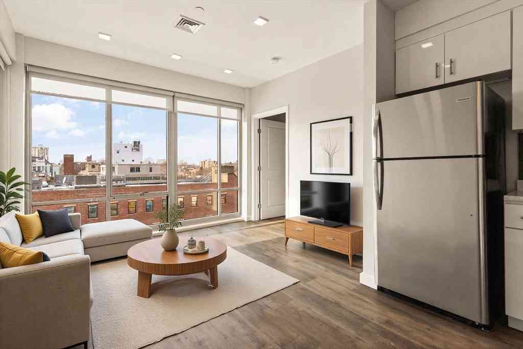 Apartment For Rent - 10 Essex St. #609<br/> Cambridge, MA 02139