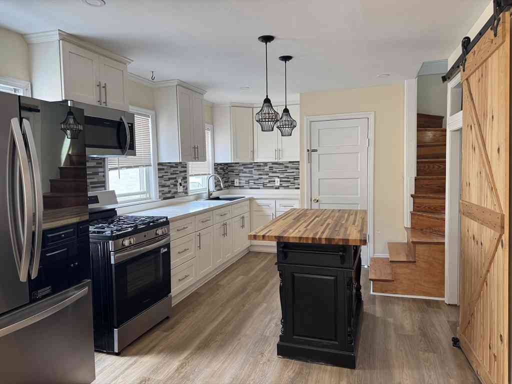 Apartment For Rent - 19 Bellingham Ave #19<br/> Everett, MA 02149