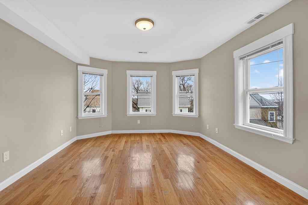 Apartment For Rent - 25 Main St #APT 6<br/> Somerville, MA 02145
