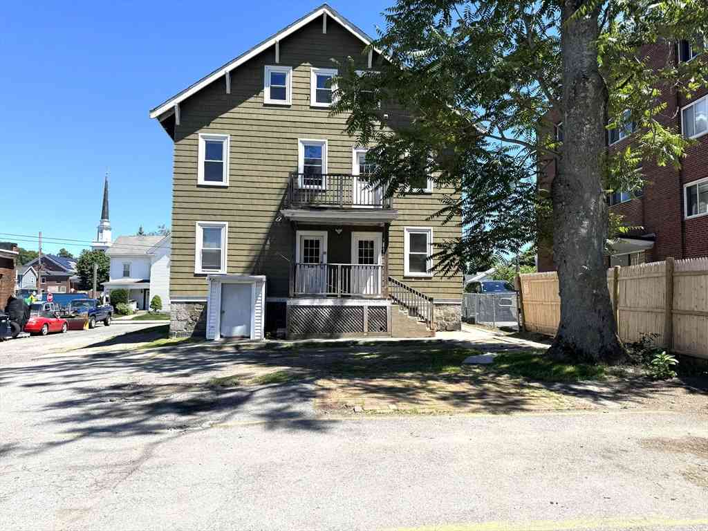 Apartment For Rent - 272 Tremont Street #1<br/> Melrose, MA 02176