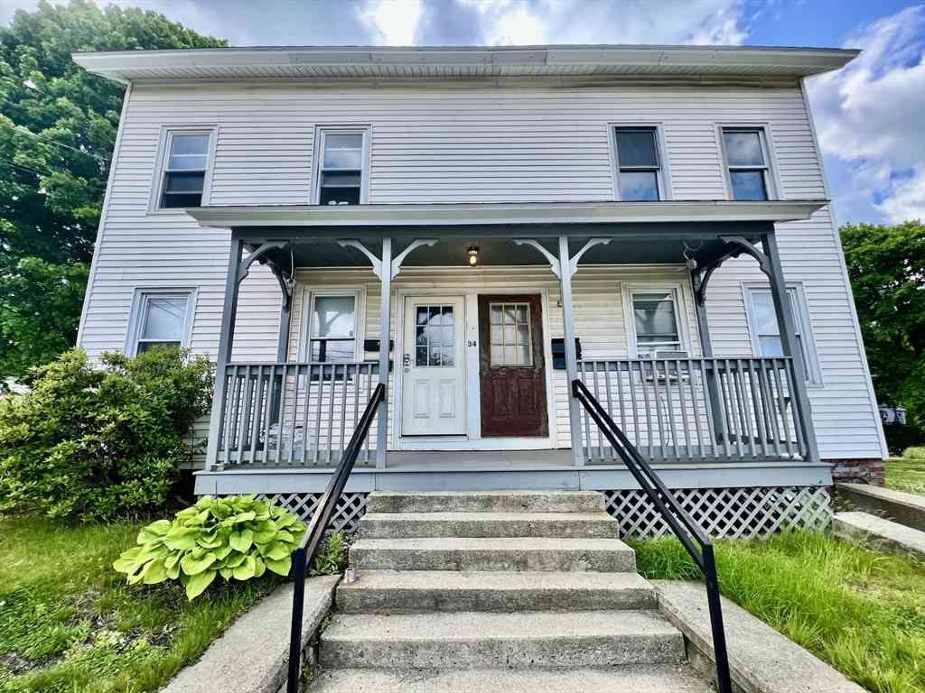 Apartment For Rent - 34 Worcester Rd #3<br/> Worcester County, Charlton, MA 01507