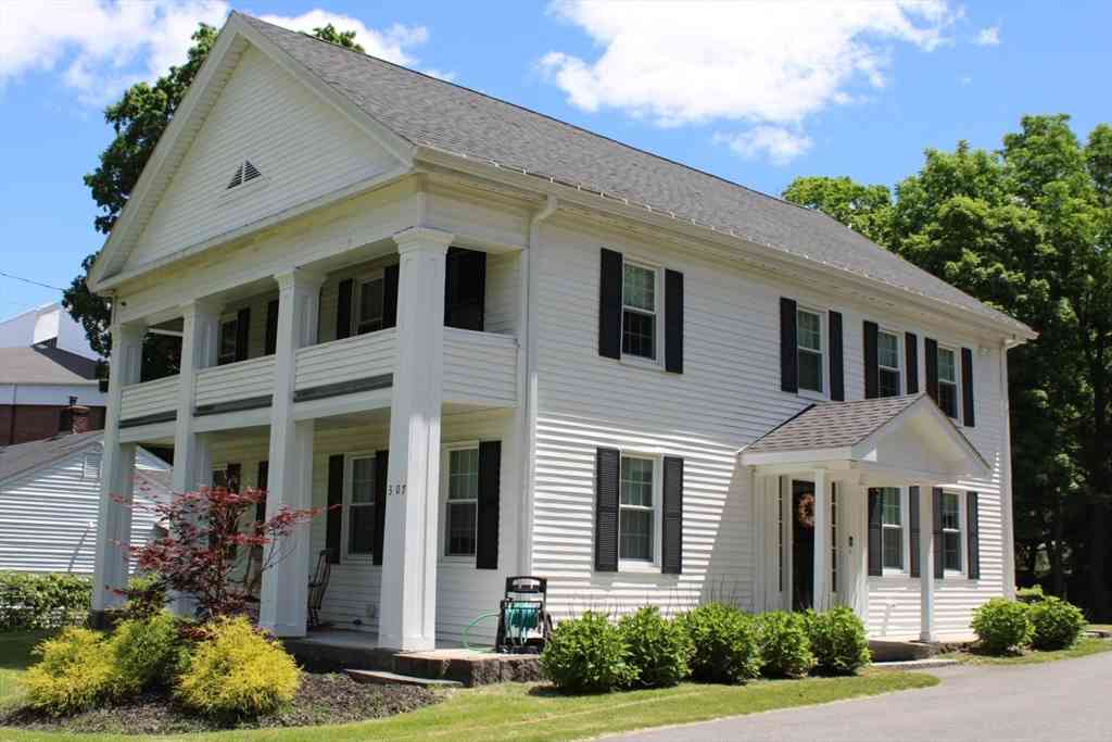 Homes For Sale - 307 Main St<br/> Lancaster, MA 01523