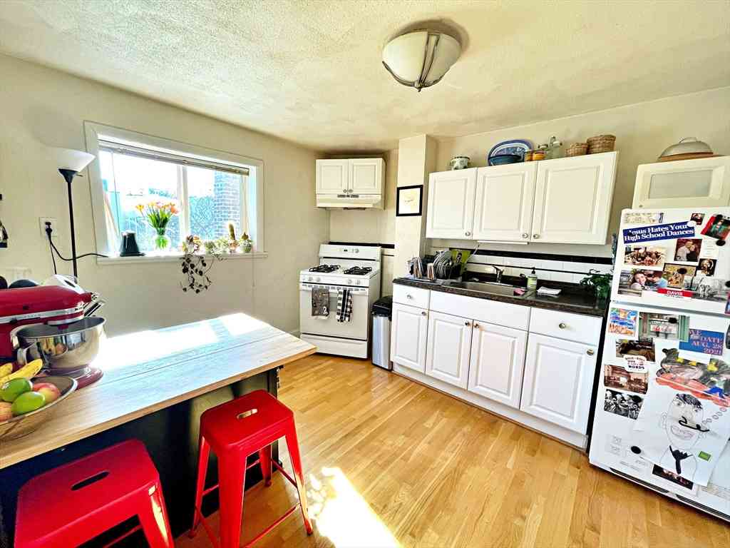 Apartment For Rent - 307 Sumner St #3<br/> Boston, MA 02128