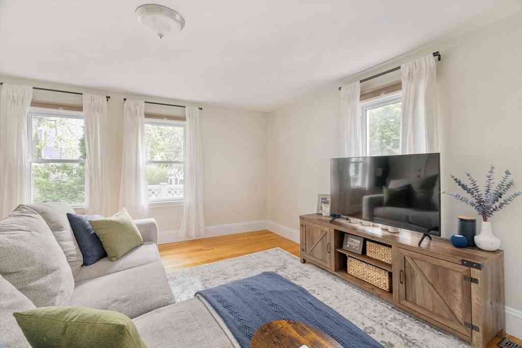 Condo For Rent - 229 Hurley St #1<br/> Cambridge, MA 02141