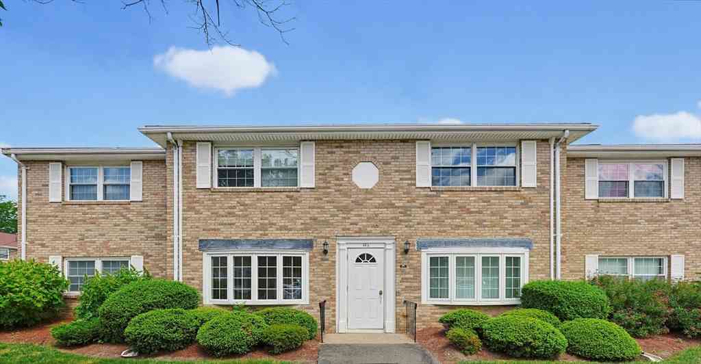 Condo For Sale - 80 A Washington Park Drive #1<br/> Andover, MA 01810