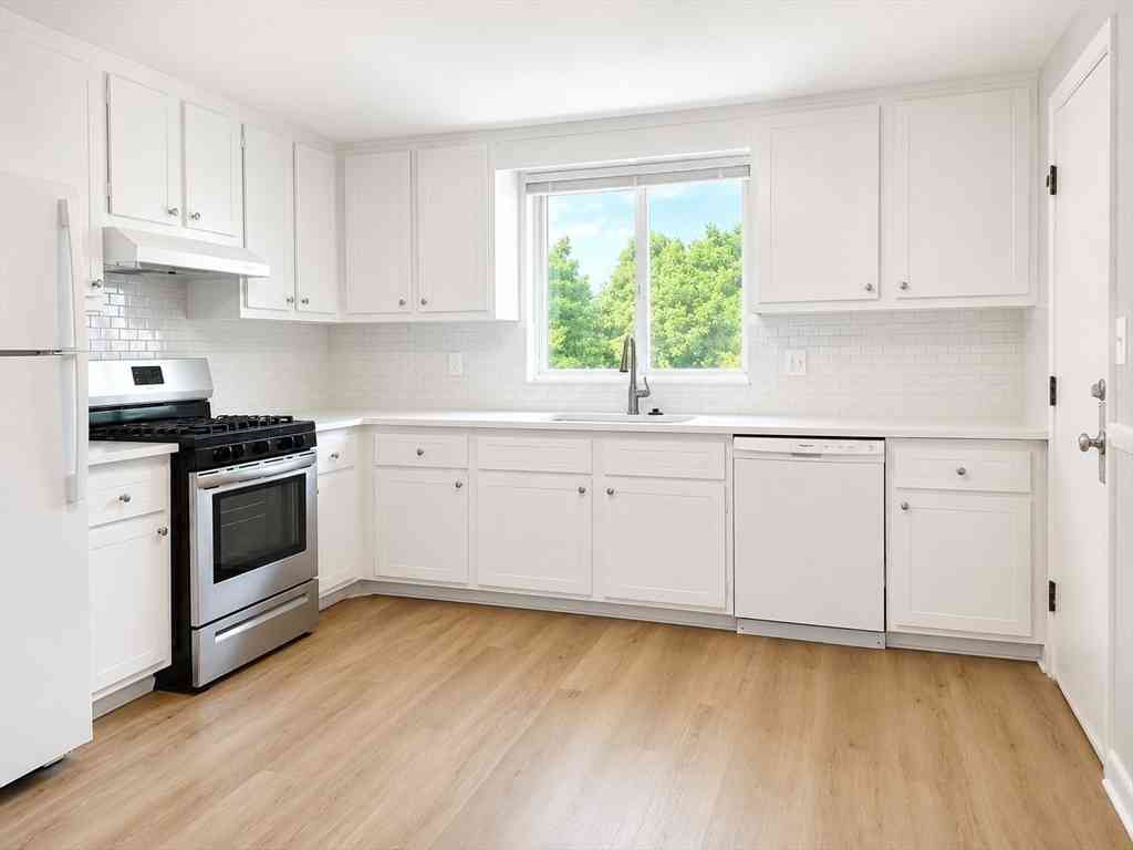 Apartment For Rent - 55 South #3<br/> Quincy, MA 02169