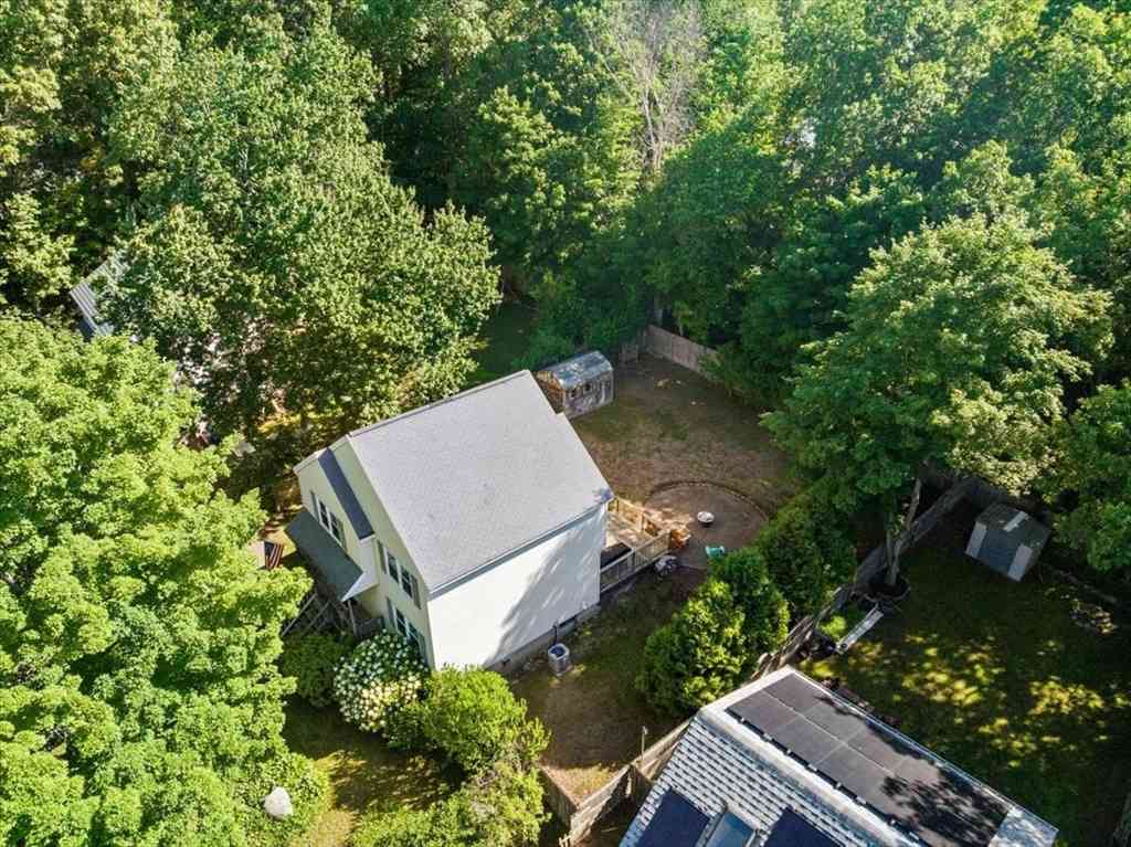 Homes For Sale - 22 Canterbury St<br/> Billerica, MA 01821