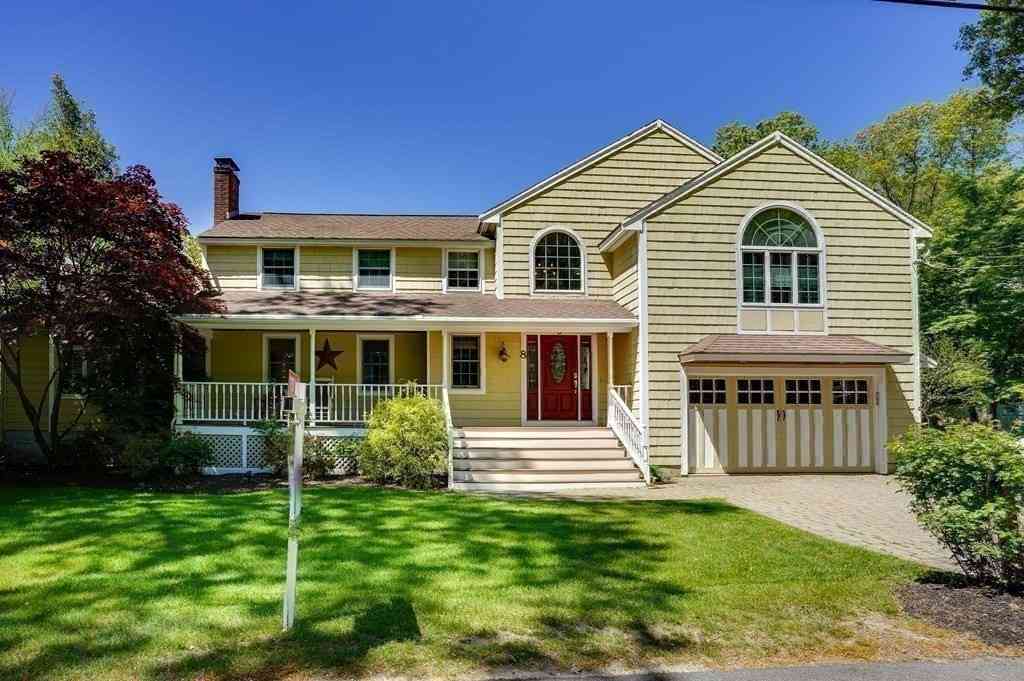 Homes For Sale - 8 Shady Lane Dr<br/> Burlington, MA 01803