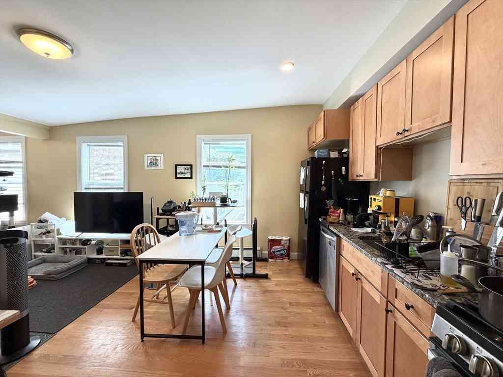 Apartment For Rent - 303 Hurley St #3<br/> Cambridge, MA 02141