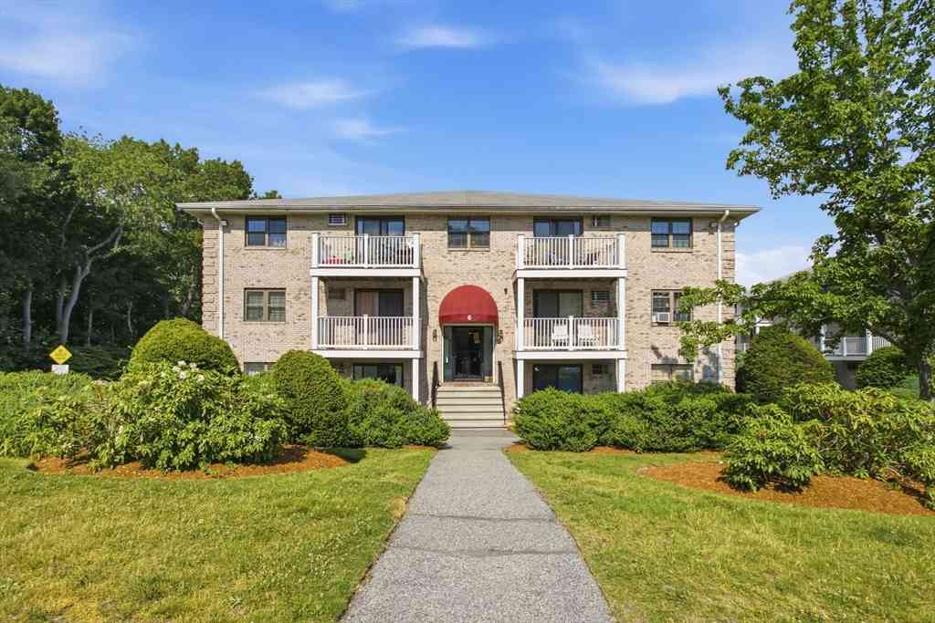 Condo For Sale - 6 Kenmar Dr #4<br/> Billerica, MA 01821