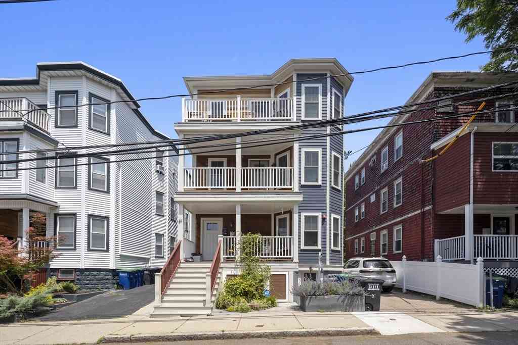 Condo For Sale - 81 Conwell Ave #3<br/> Somerville, MA 02144