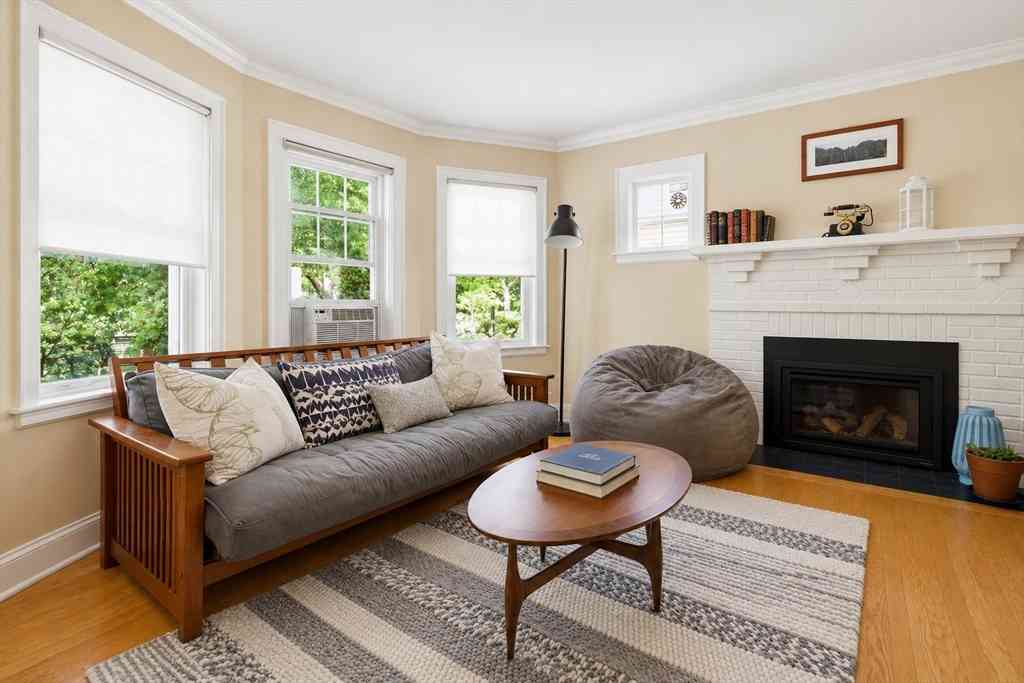 Condo For Rent - 9 Seagrave #1<br/> Cambridge, MA 02140