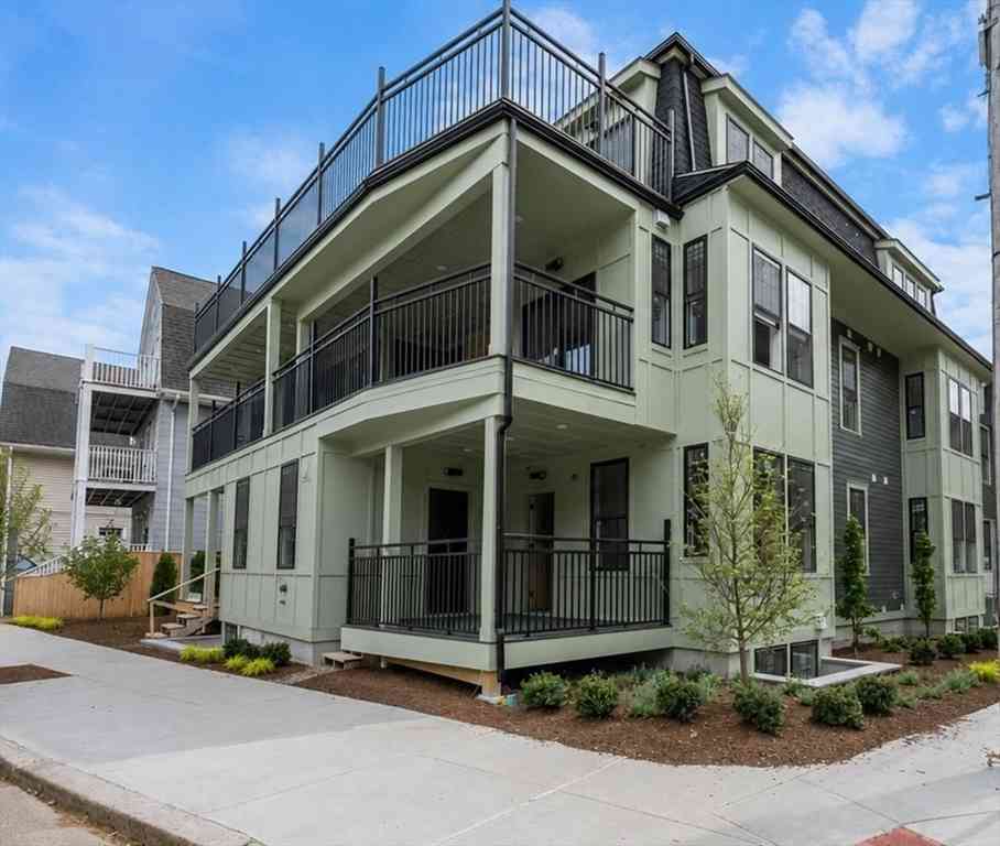 Condo For Sale - 12-2 Corinthian Rd #2<br/> Somerville, MA 02144