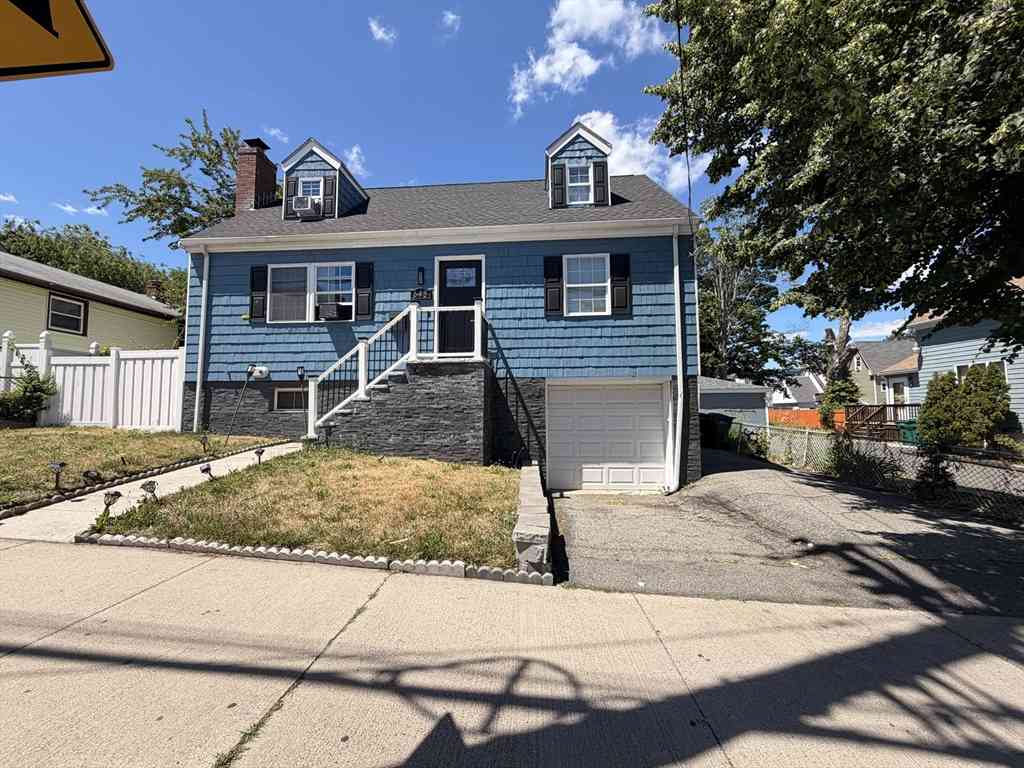 Homes For Sale - 643 Boston St<br/> Essex County, Lynn, MA 01905