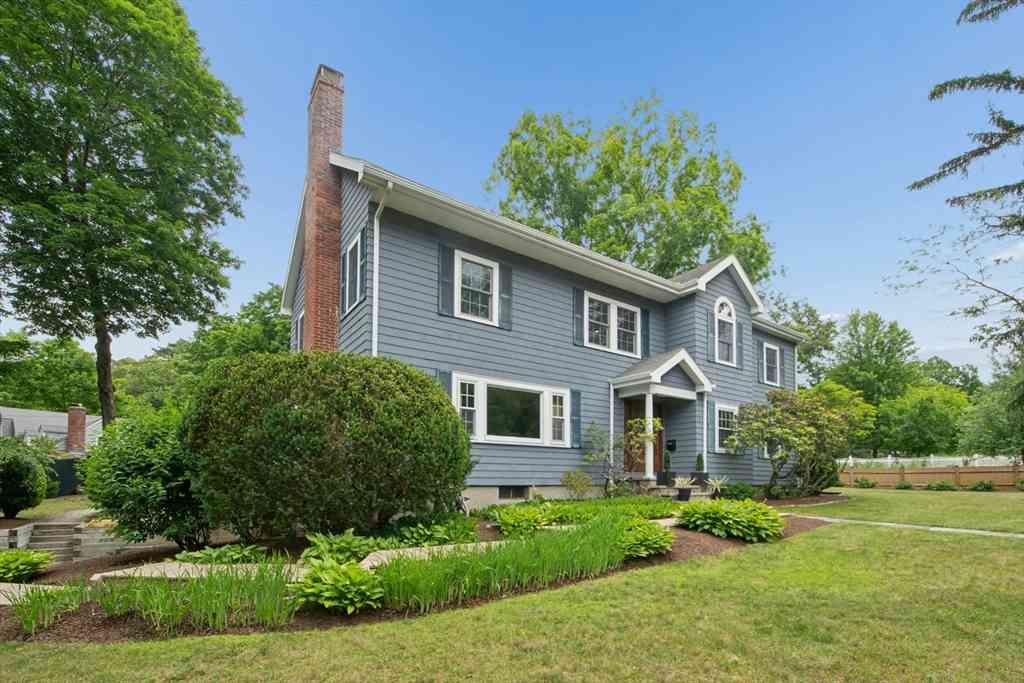 Homes For Sale - 80 Washington St.<br/> Wellesley, MA 02481