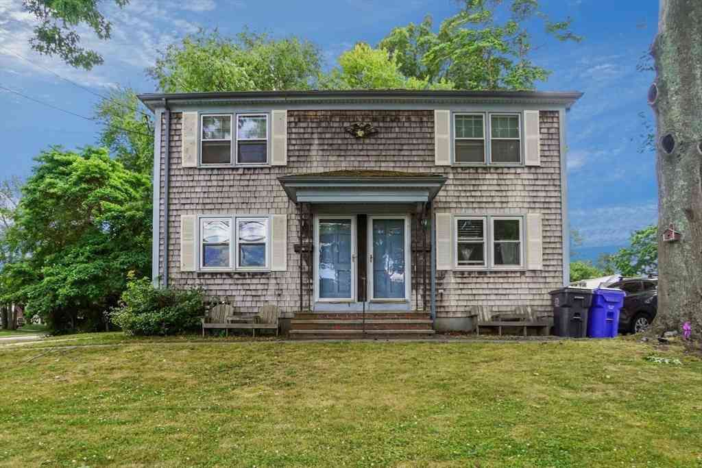 Homes For Rent - 119-121 Rounds Ave<br/> Providence County, East Providence, RI 02915