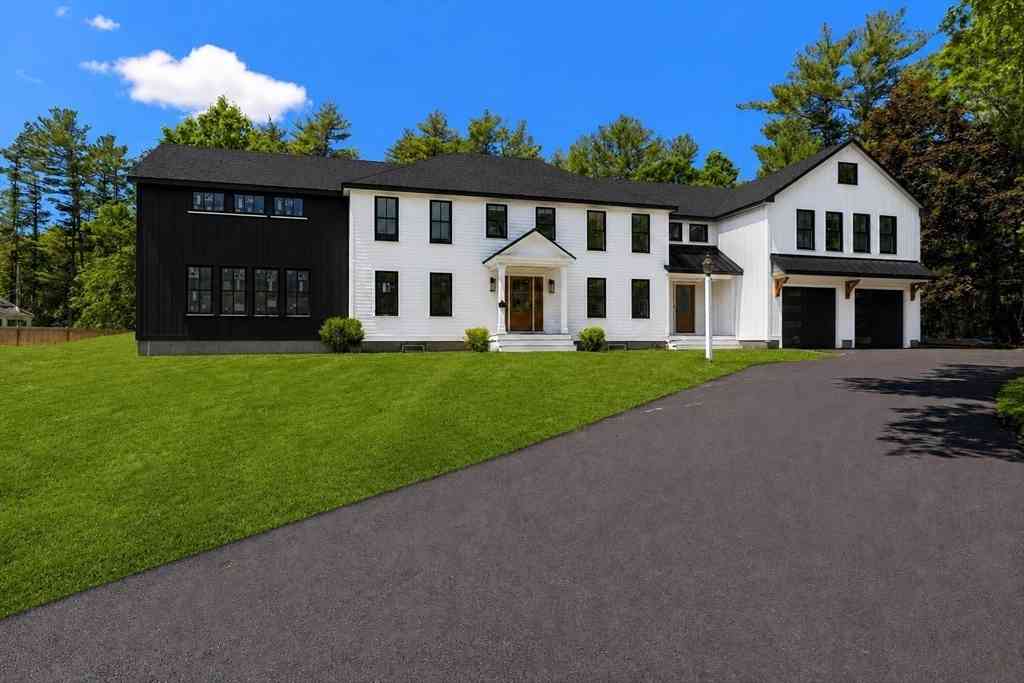 Homes For Sale - 41 Westford Farm Rd<br/> Duxbury, MA 02332