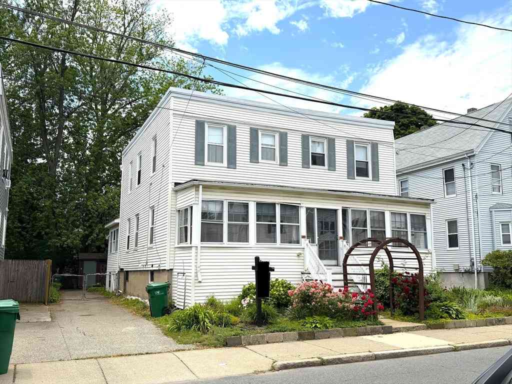 Multifamily For Rent - 33 Winchester St<br/> Middlesex County, Medford, MA 02155