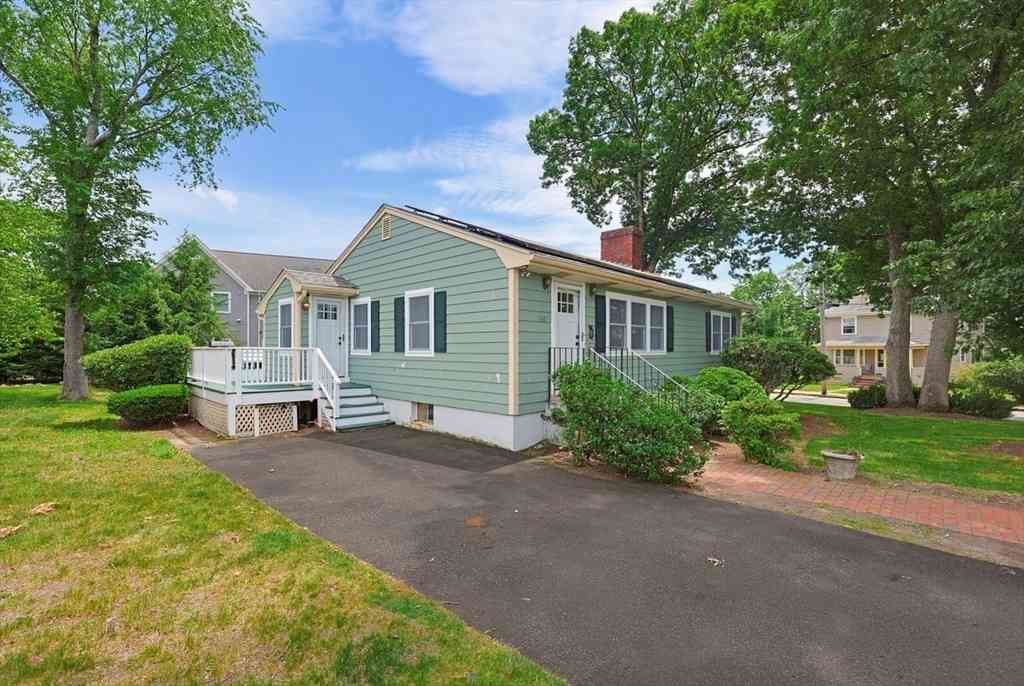 Homes For Sale - 138 Tolman St<br/> Newton, MA 02465