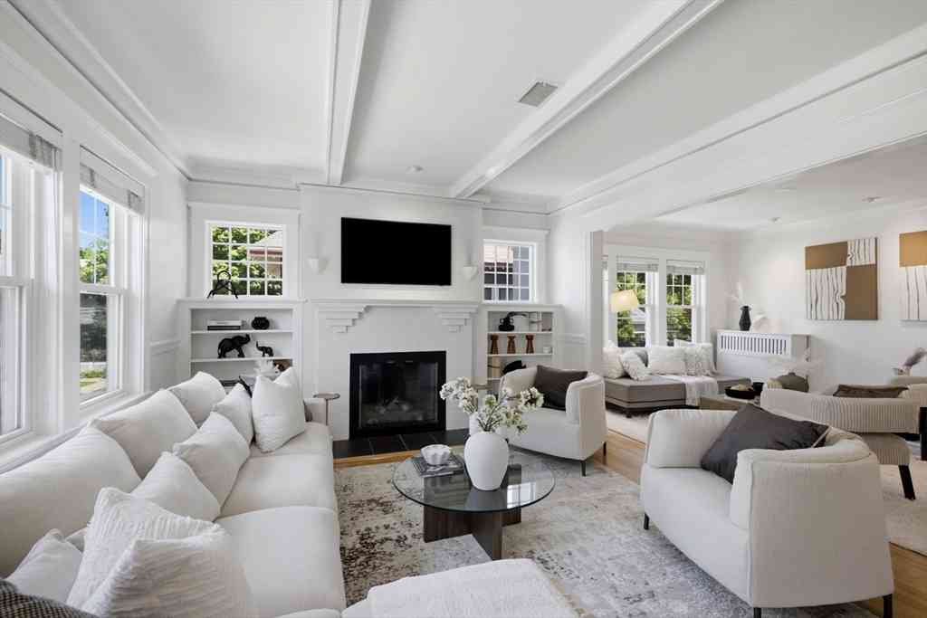 Condo For Sale - 3-5 Newsome Park #2<br/> Boston, MA 02130